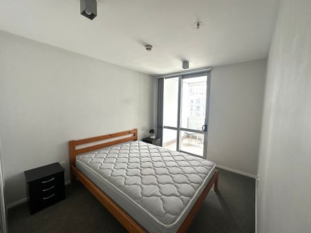 Centrally Located Furnished 1 Bedroom Apartment - Photo 4