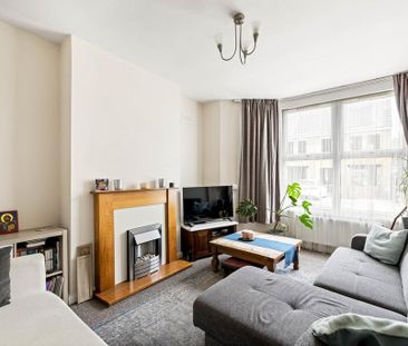 3 bedroom end of terrace house to rent - Photo 5