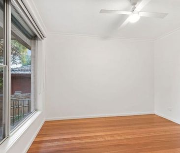 73 Meyrick Crescent, Viewbank - Photo 6