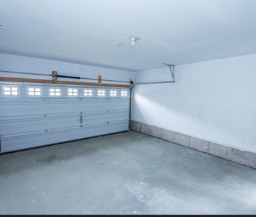 For Lease - 78 Saint Dennis Road, Brampton, Ontario - Photo 5