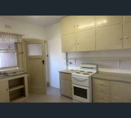 1/162 William Street, Devonport, Tas 7310 - Photo 3