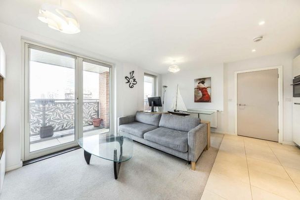 1 bedroom flat to rent - Photo 1