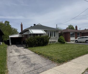 For Lease - 61 Crosland Drive, Toronto, Ontario - Photo 4