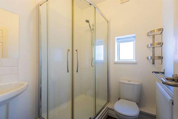 Station Road, Llandaff North, CF14 - Photo 1