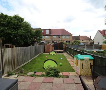3 bedroom terraced house to rent - Photo 2