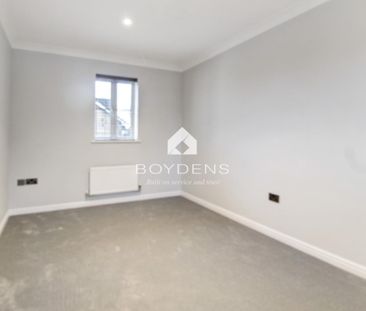 Gratian Close, Colchester - Photo 6