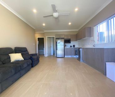 Completely Furnished Granny Flat With Water Included! - Photo 4