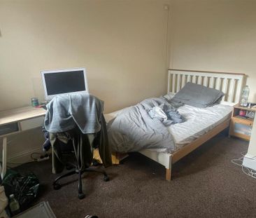 7 bedroom private hall to rent - Photo 5