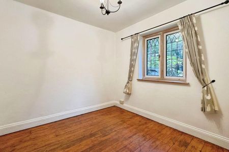 3 bedroom semi-detached house to rent - Photo 2