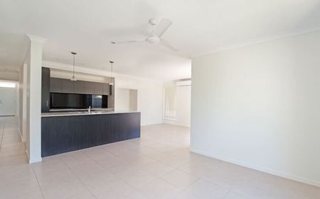 Four bedroom home in the heart of North Lakes. - Photo 4