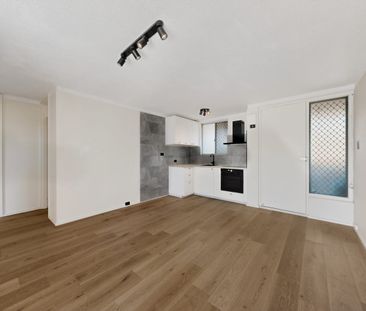 Fully renovated apartment in the heart of Herdsman Parade - Photo 5