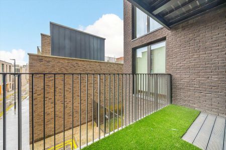 2 bedroom flat to rent - Photo 5