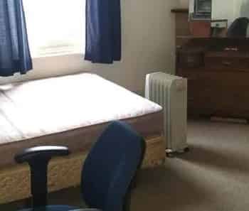 Available NOW--a big bedroom with kitchen facility - Photo 4