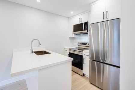 For Lease - 20 Kewbeach Avenue Unit# Laneway Upper, Toronto, Ontario - Photo 4