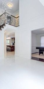 Luxury House in High Demand & Best Area in Toronto. Close to Amenities - Photo 3