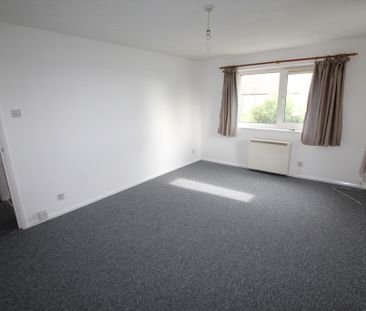 2 bed flat to rent in Westbourne Court, 9 Priory Avenue, Hastings - Photo 4