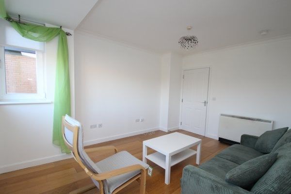 Knightswood Road, Glasgow, G13 - Photo 1