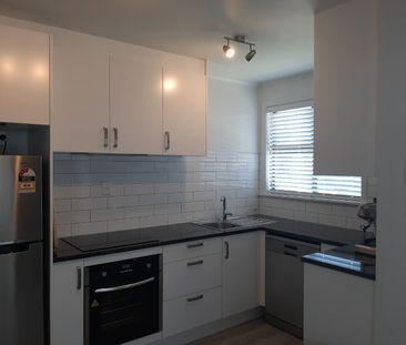 Lovely Family home - Photo 2