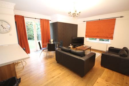 Roxeth Hill, Harrow, HA2 - Photo 2