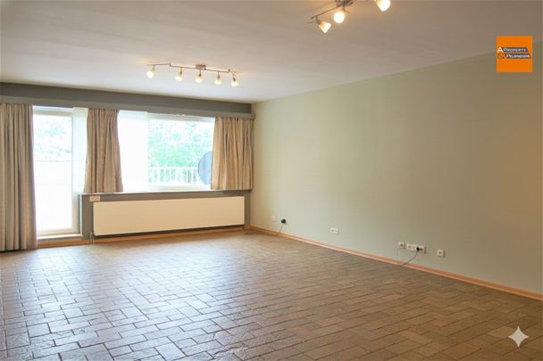 Gelijkvloers appartement met twee slaapkamers en garagebox. - Photo 1