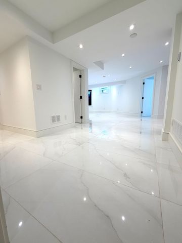 For Lease - 155 Lake Promenade, Toronto, Ontario - Photo 5