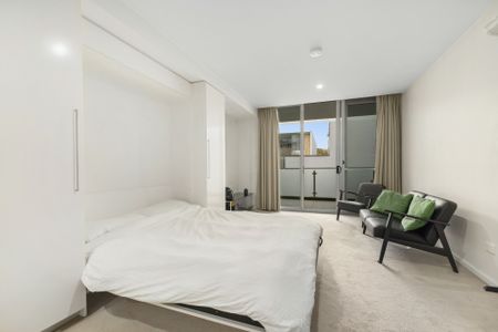 Studio Apartment - Photo 2