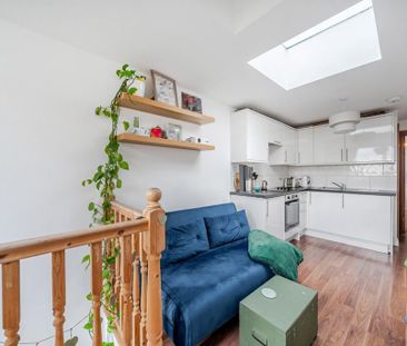 1 bedroom flat to rent - Photo 2