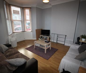 4 bedroom house to rent - Photo 2