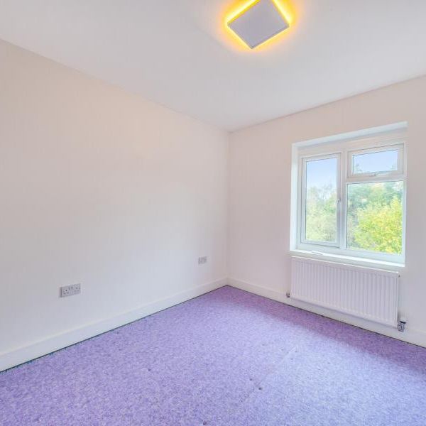 Juniper Terrace, Guildford - 3 bedrooms Property for lettings - Seymours - Photo 1