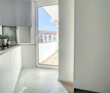 Apartamento T3 | Cruz de Pau - Amora | 115,91 m2 - Photo 4