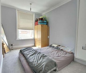 Devonshire Avenue, Southsea, PO4 - Photo 4