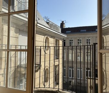 Location Appartement 2 pièces 47m² LILLE 59000 - Photo 6