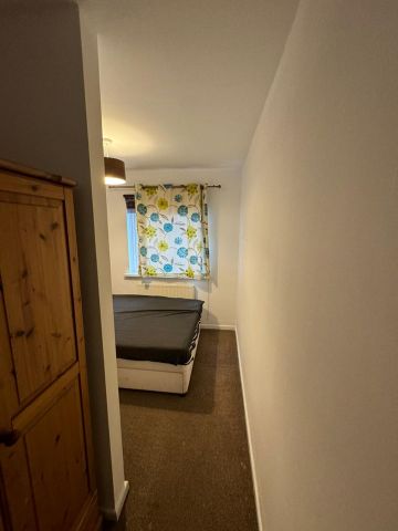 6 Bed Terraced House, St. Georges Road, CV1 - Photo 3