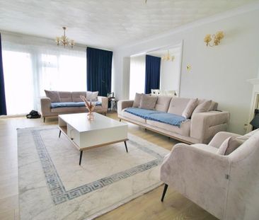 3 bedroom semi-detached house to rent - Photo 3