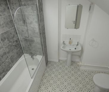 1 bed Apartment - To Let - Photo 1