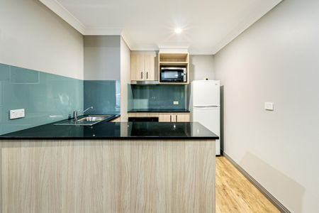 Fully Furnished 1 Bedroom Home - Electricity Included! - Photo 3