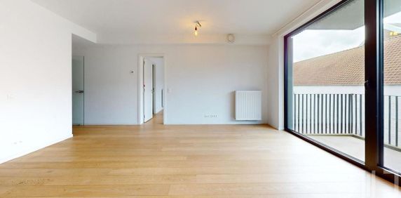 Appartement te huur in Brussel voor € 1.500 met 2 slaapkamers - Photo 2
