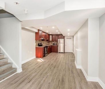 For Lease - 689 Ambroise Crescent, Milton, Ontario - Photo 6