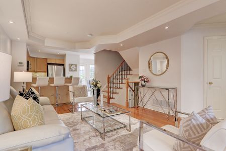 For Lease - 206 Roxton Road, Oakville, Ontario - Photo 4