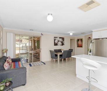 104 Dalman Parkway Glenfield Park NSW 2650 - Photo 3