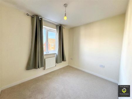 3 bedroom semi-detached house to rent - Photo 4