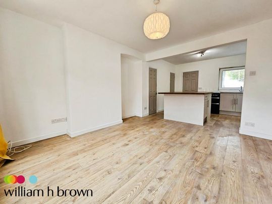 3 bedroom end of terrace house to rent - Photo 1