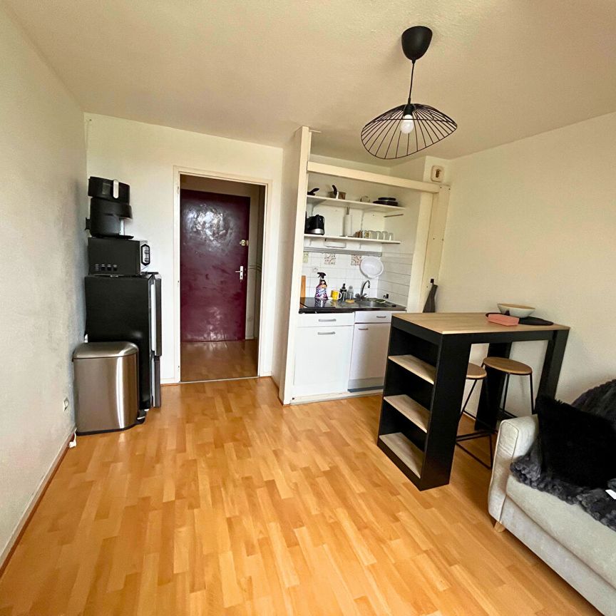 Location Appartement 2 pièces 27m² - Photo 1