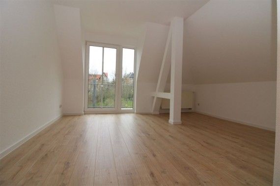 neu renovierte, gemütliche 2 Raum Wohnung mit Balkon - Photo 1
