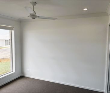 35 Provence Place, Greenbank QLD 4124 - House For Rent | Domain - Photo 2