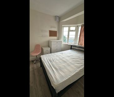 Room in a Shared Flat, Kennyland Court, NW4 - Photo 6