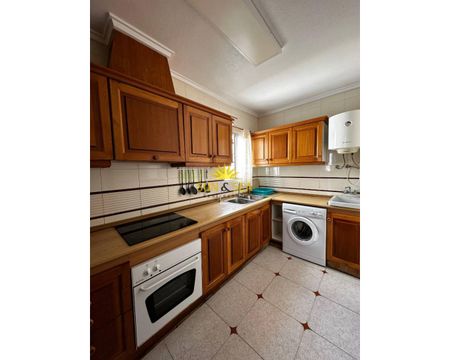 THREE-BEDROOM PENTHOUSE – ALICANTE - Photo 4