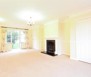 3 bedroom semi-detached house to rent - Photo 3
