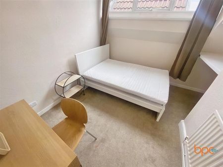 Worrall Road, Clifton - Photo 2