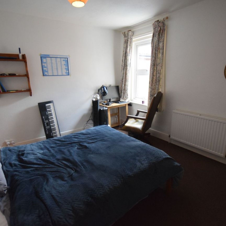 2 Bedroom Flat To Rent in Winton - £1,170 pcm Tenancy Info - Photo 1